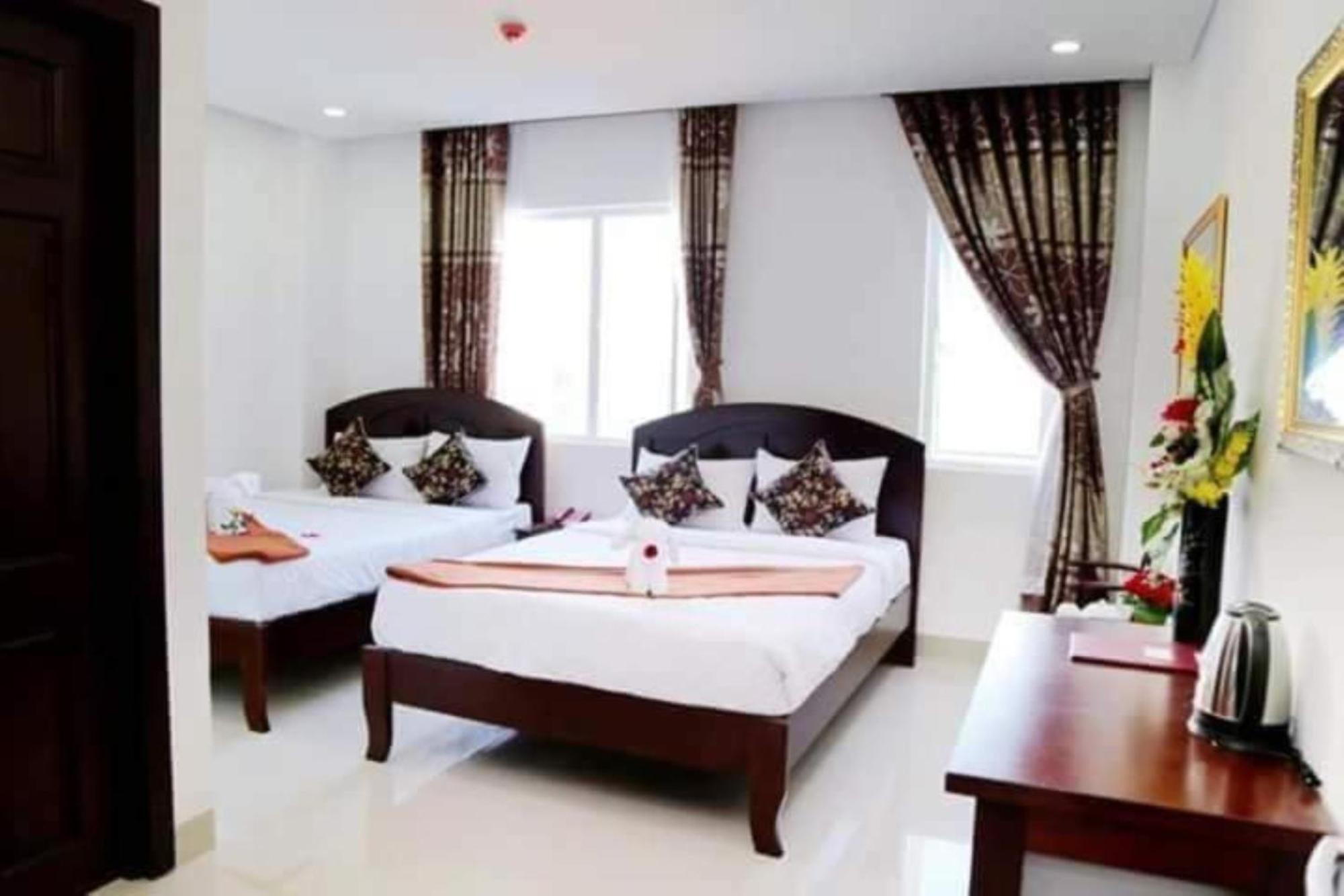 Khách sạn Phúc Lộc Ninh Binh Esterno foto